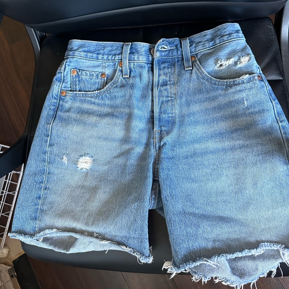 Levi’s light washed Jean shorts